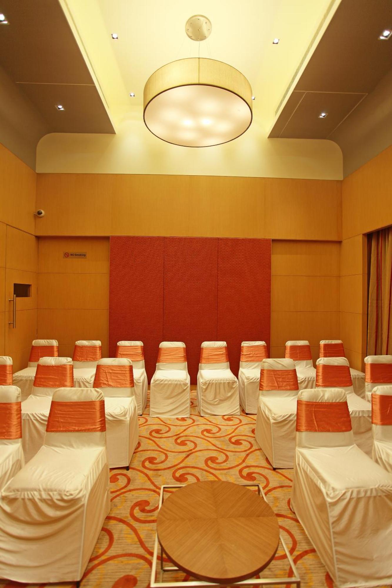 Comfort Inn Legacy Rajkot Business billede