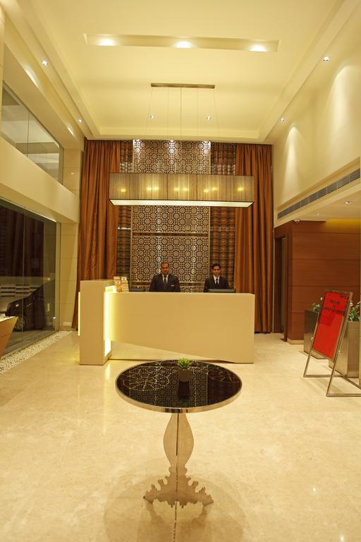 Comfort Inn Legacy Rajkot Eksteriør billede