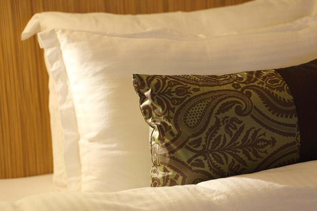 Comfort Inn Legacy Rajkot Eksteriør billede